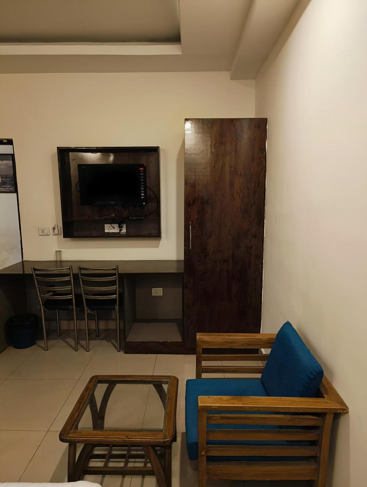 Airport Samara Inn نيودلهي المظهر الخارجي الصورة